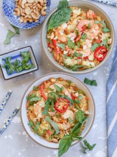 Spaghetti Squash Pad Thai with cashew-ginger sauce - gluten-free, soy-free, paleo, and healthy!