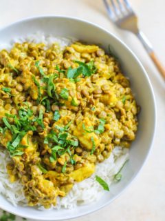 Yellow Curry Lentils and Halloumi - a flavor-packed healthy vegetarian meal | TheRoastedRoot.net #dinner #recipe