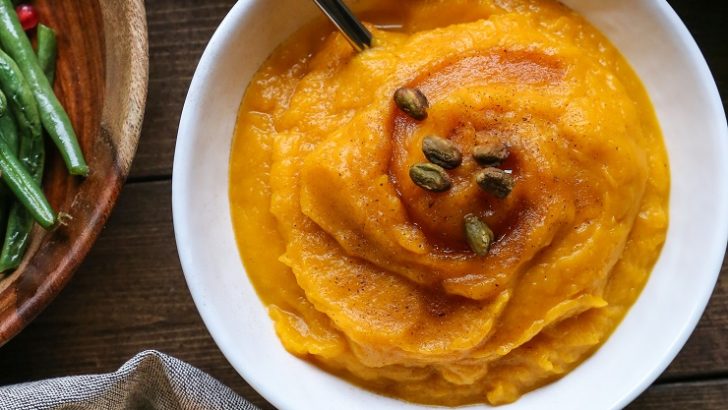 Mashed Kabocha Squash with honey - a simple and healthful side dish recipe for the holidays #healthy #paleo