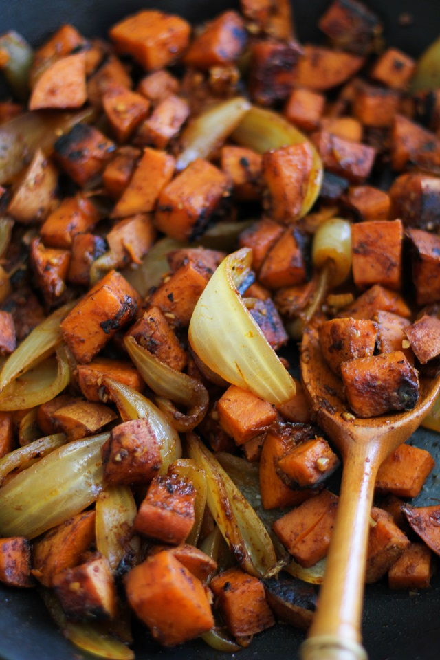 Seasoned Baked Sweet Potato Fries. - The Pretty Bee