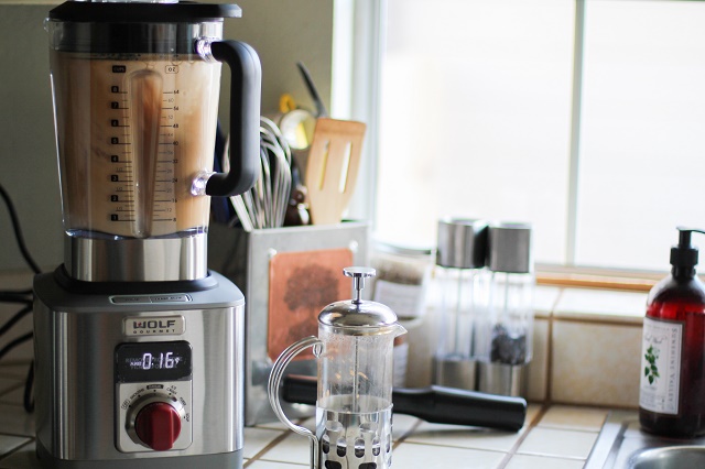 Best Blenders for Bulletproof Coffee (and Other Hot Liquids)