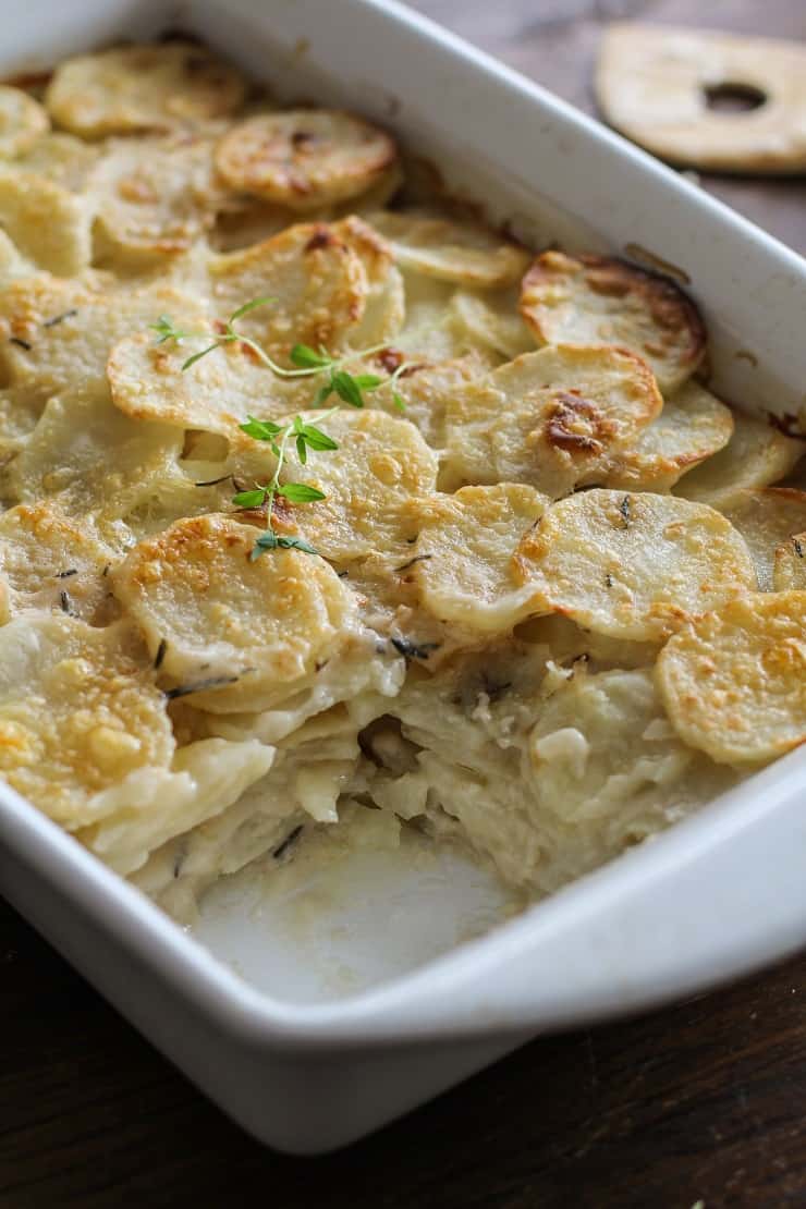 Herbed Coconut Milk Potatoes Au Gratin - a lightened up version of the classic dish #glutenfree