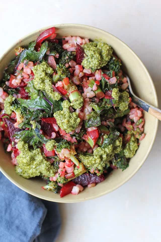 Broccoli Beet Kale Brown Rice Bowls with Pesto - an easy plant-based meal perfect for busy weeknights!