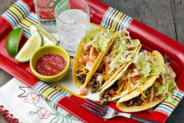 Slow Cooker Lentil Quinoa Tacos + 26 Recipes for a Vegetarian Cinco de Mayo