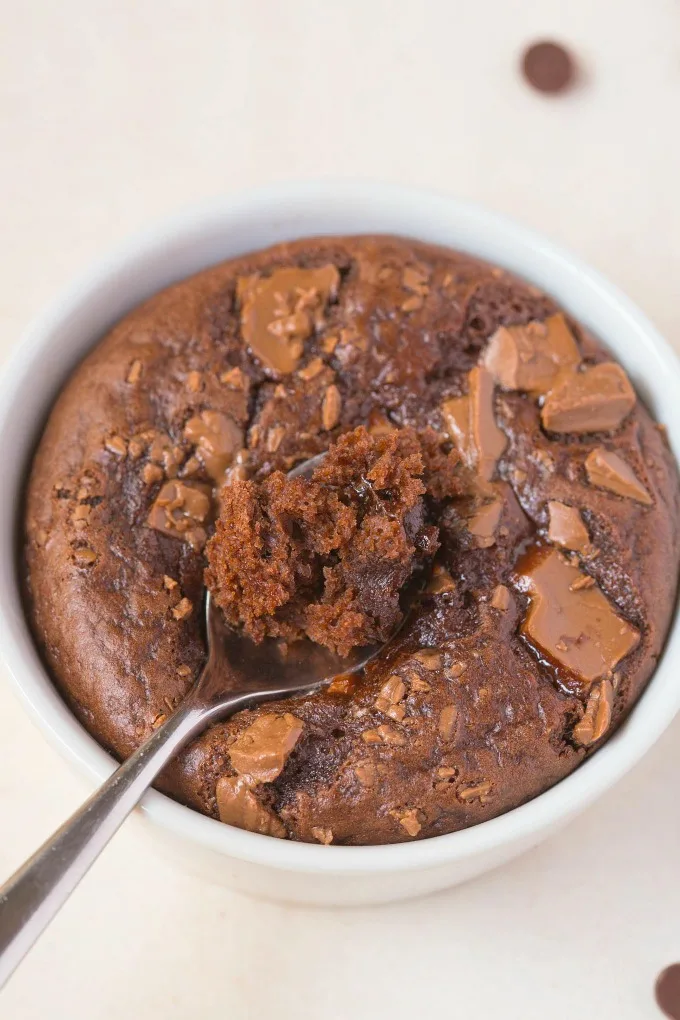 Healthy 1-Minute Brownie (with a secret ingredient)