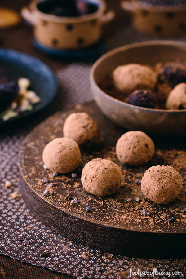 No-Cook Vegan Healthy Truffles #paleo #dessert