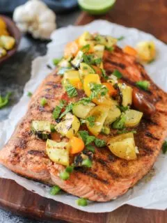 How to Perfectly Grill Salmon | TheRoastedRoot.net #copperriversalmon #sustainablesalmon #wildalaskansalmon #paleo #healthy