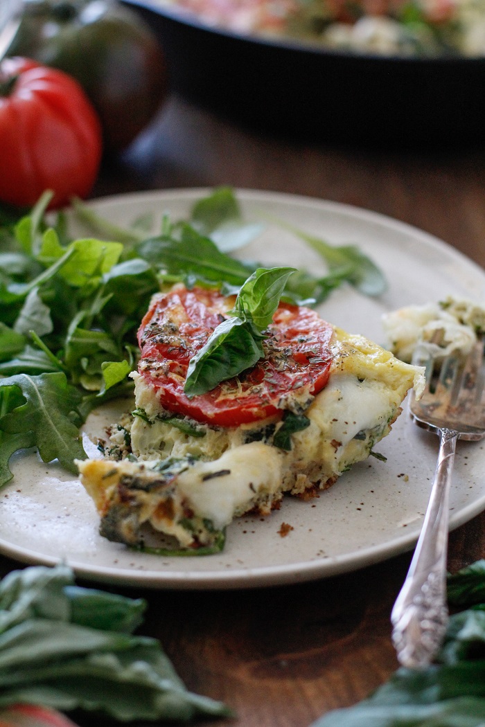 Caprese Frittata with Arugula | TheRoastedRoot.net #healthy #breakfast #dinner #vegetarian 