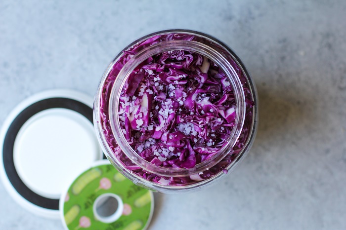How to make Homemade Sauerkraut #recipe #tutorial #healthy #probiotics 