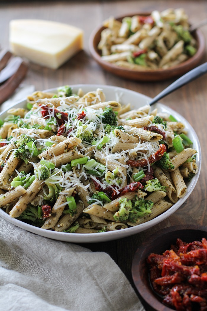 Kale Pesto Pasta Salad With Sun Dried Tomatoes And Broccoli The