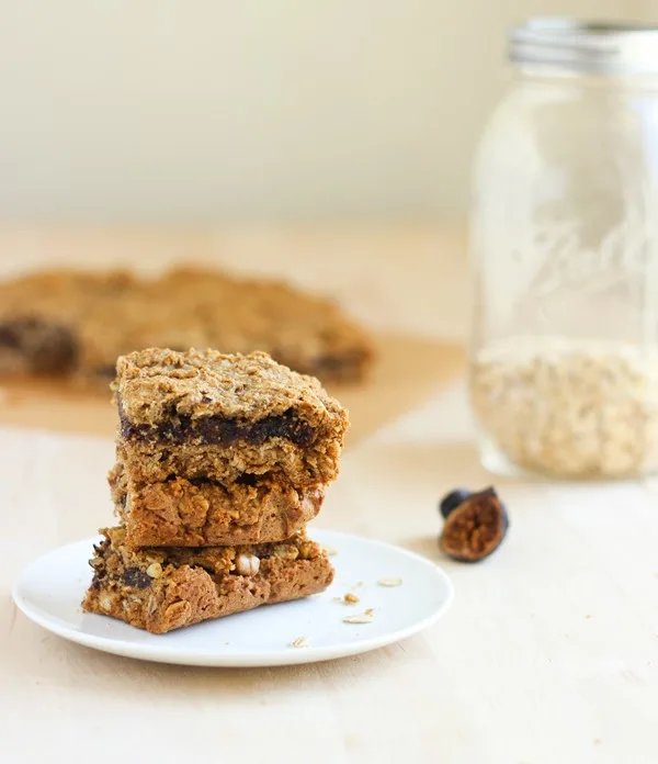 Oatmeal Fig Newton Bars - a healthy gluten-free dessert recipe