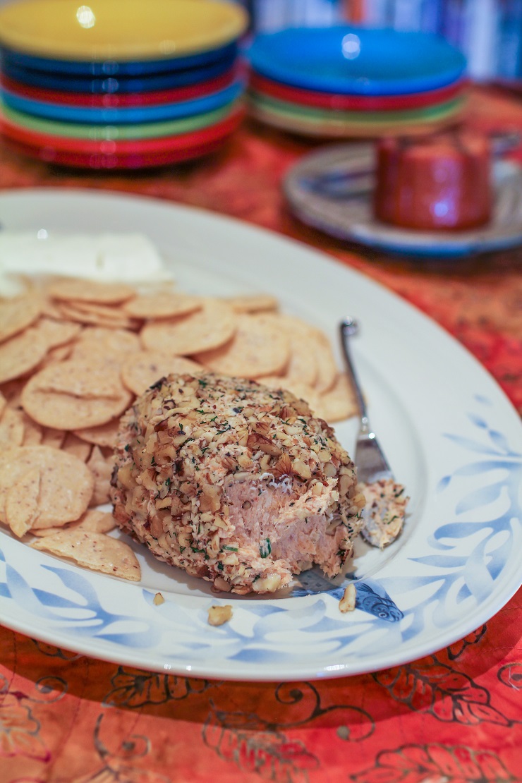 Salmon cheeseball 