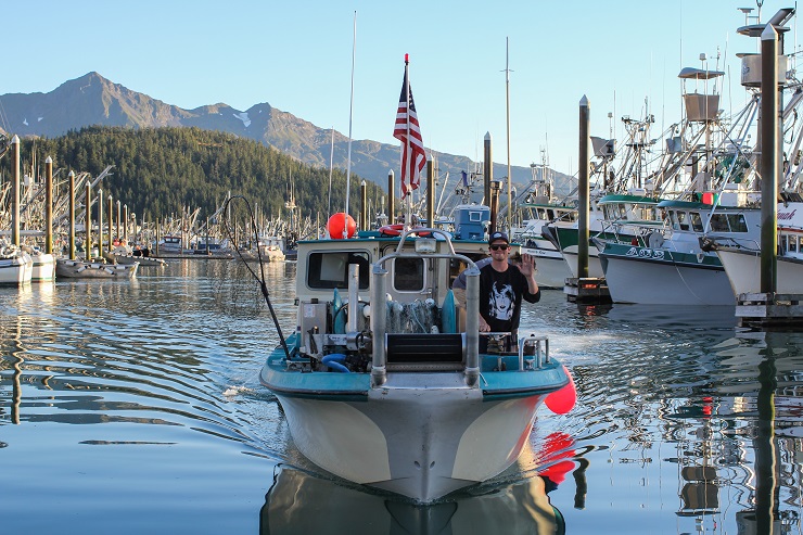 Cordova, Alaska | TheRoastedRoot.net #travel #copperriversalmon #knowyourfisherman #sustrainablesalmon 