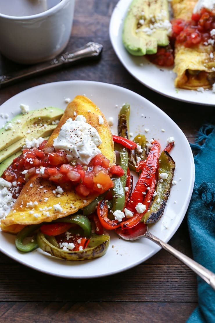 Fajita Omelettes are a nutritious way to start the day. This healthy breakfast recipe only requires a few ingredients and not much time to prepare!