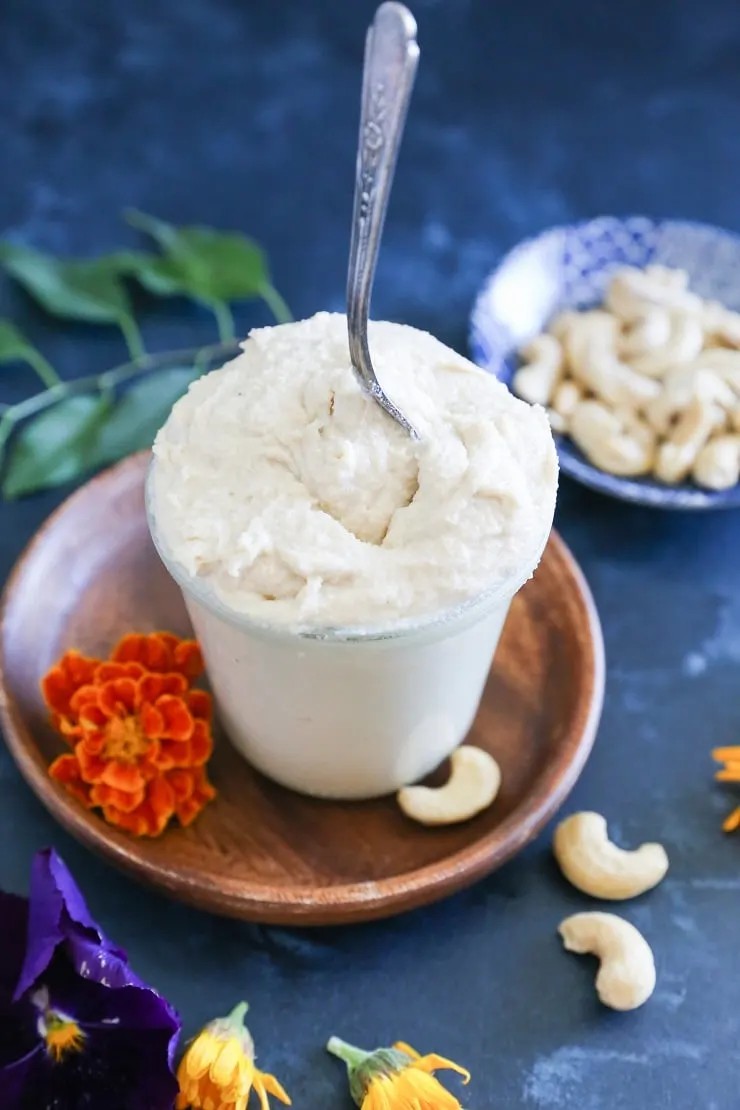 Vegan "Cream Cheese" Frosting made with cashews | TheRoastedRoot.net #recipe #dessert #sugarfree