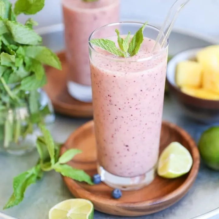 Blueberry Mint Pineapple Smoothie - an immunity-boosting, rejuvenating smoothie recipe, packed with vitamins and antioxidants