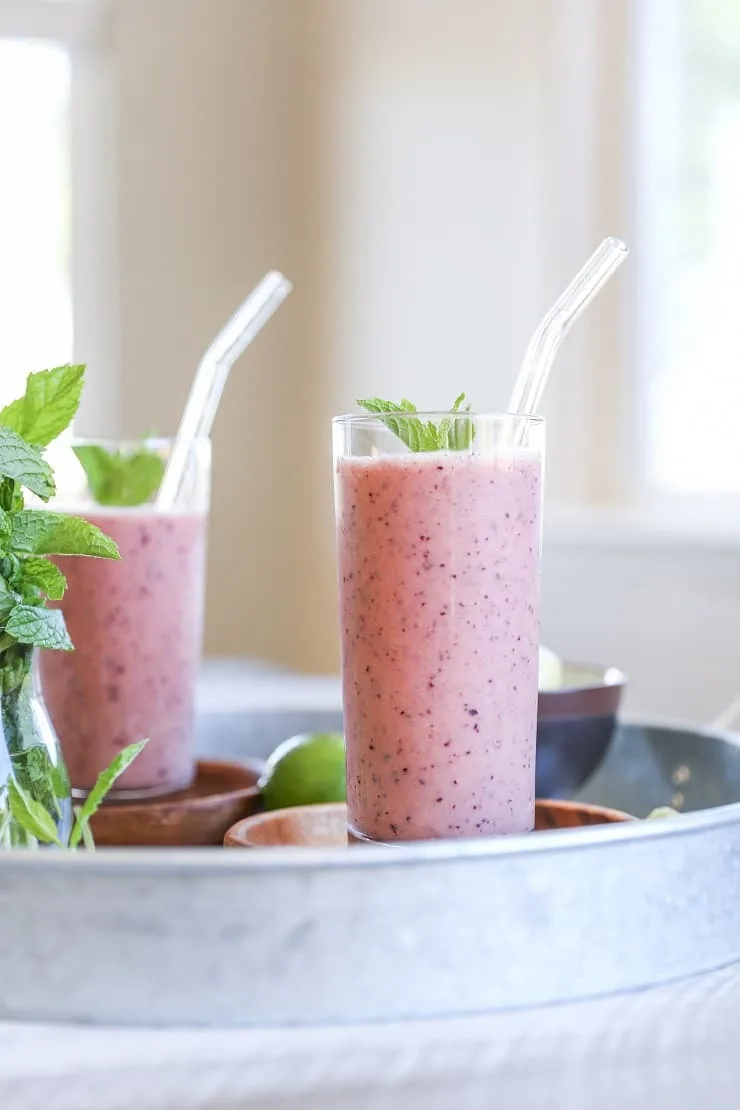 Blueberry Mint Pineapple Smoothie - an immunity-boosting, rejuvenating smoothie recipe that promotes good digestion and is packed with vitamins and antioxidants
