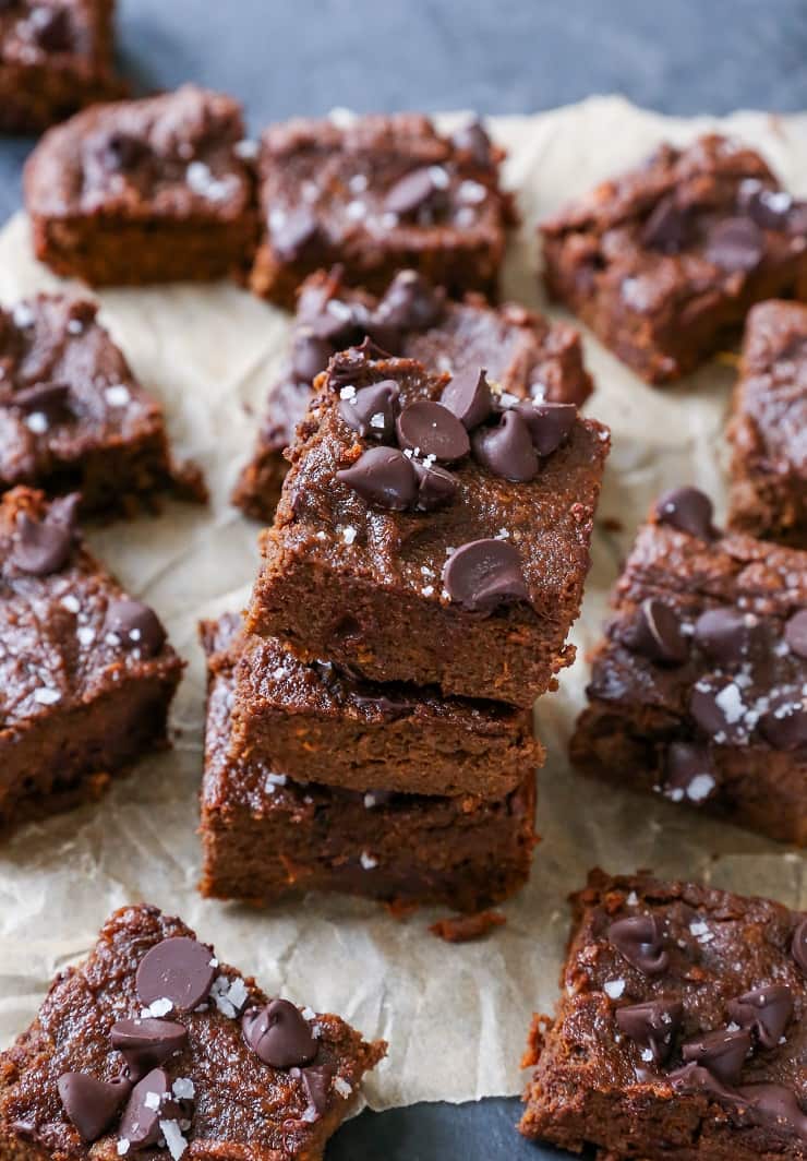 Paleo Sweet Potato Fudge Brownies - made with sweet potato, coconut flour, and pure maple syrup - in your blender! #glutenfree