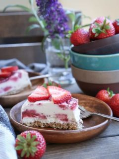 Vegan Strawberry Cheesecake (Paleo) - a dairy-free, gluten-free, refined sugar-free no-bake dessert recipe!