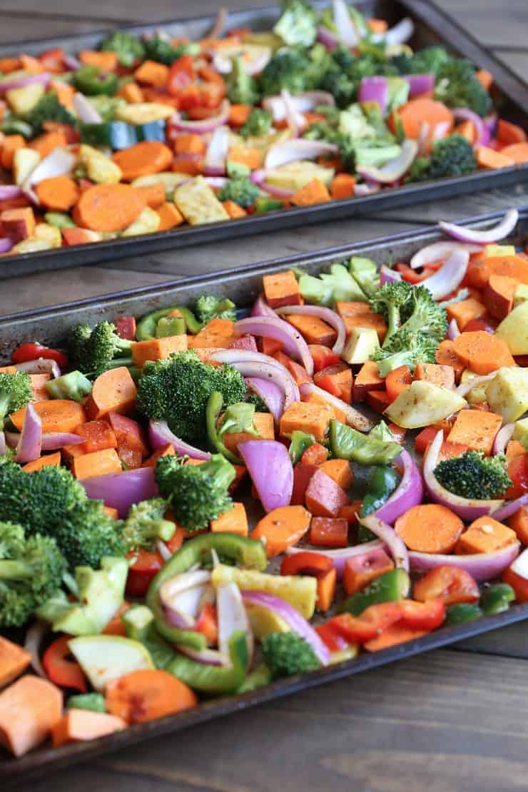 Roasted Vegetables - a basic recipe with lots of room for adaptations! This vegan and vegetarian side dish is perfect for serving a large group of people