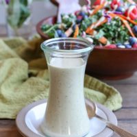 Vegan Buttermilk Salad Dressing - creamy, delicious vegan "buttermilk" dressing that only requires a handful of ingredients and is paleo friendly