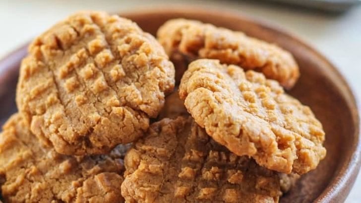 Flourless Peanut Butter Cookies - grain-free, dairy-free, refined sugar-free and delicious!