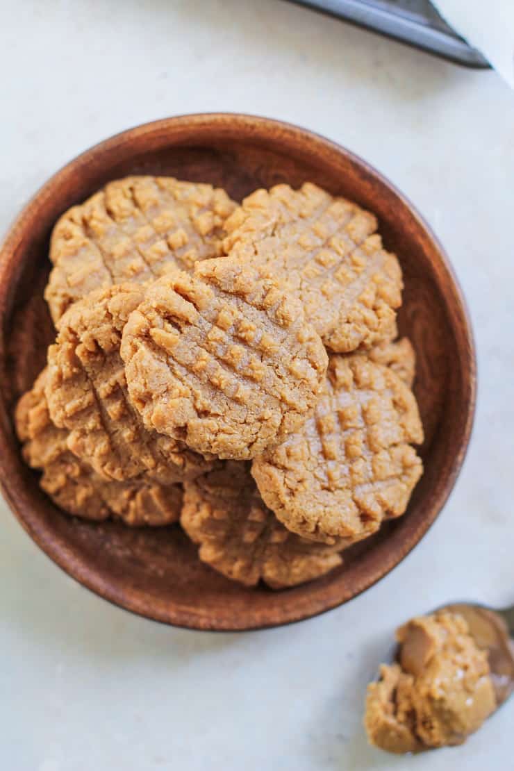 Flourless Peanut Butter Cookies - grain-free, dairy-free, refined sugar-free and delicious!