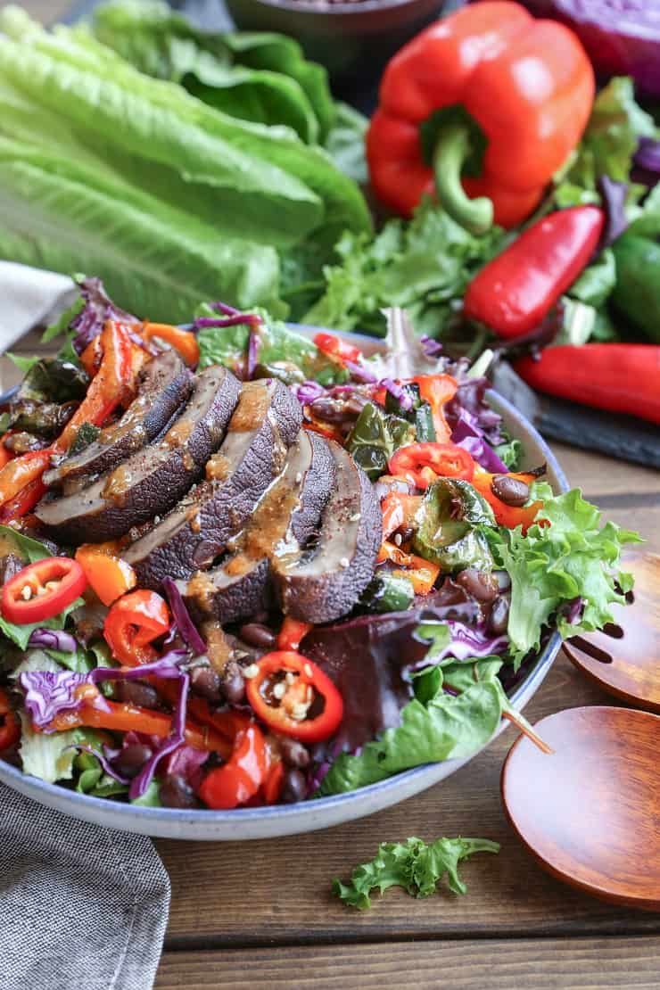 Grilled Portobello Mushroom and Bell Pepper Salad with Black Beans - a healthy vegetarian meal that's easy to whip up any night of the week!