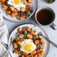 Maple Bacon Butternut Squash Hash with Spinach - a nutritious, hearty breakfast perfect for fueling your day! #paleo #glutenfree