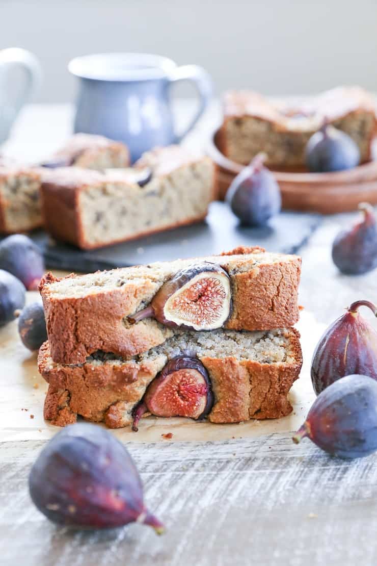 Paleo Almond Fig Quickbread - grain-free, naturally sweetened, dairy-free, and healthy breakfast or snack recipe!