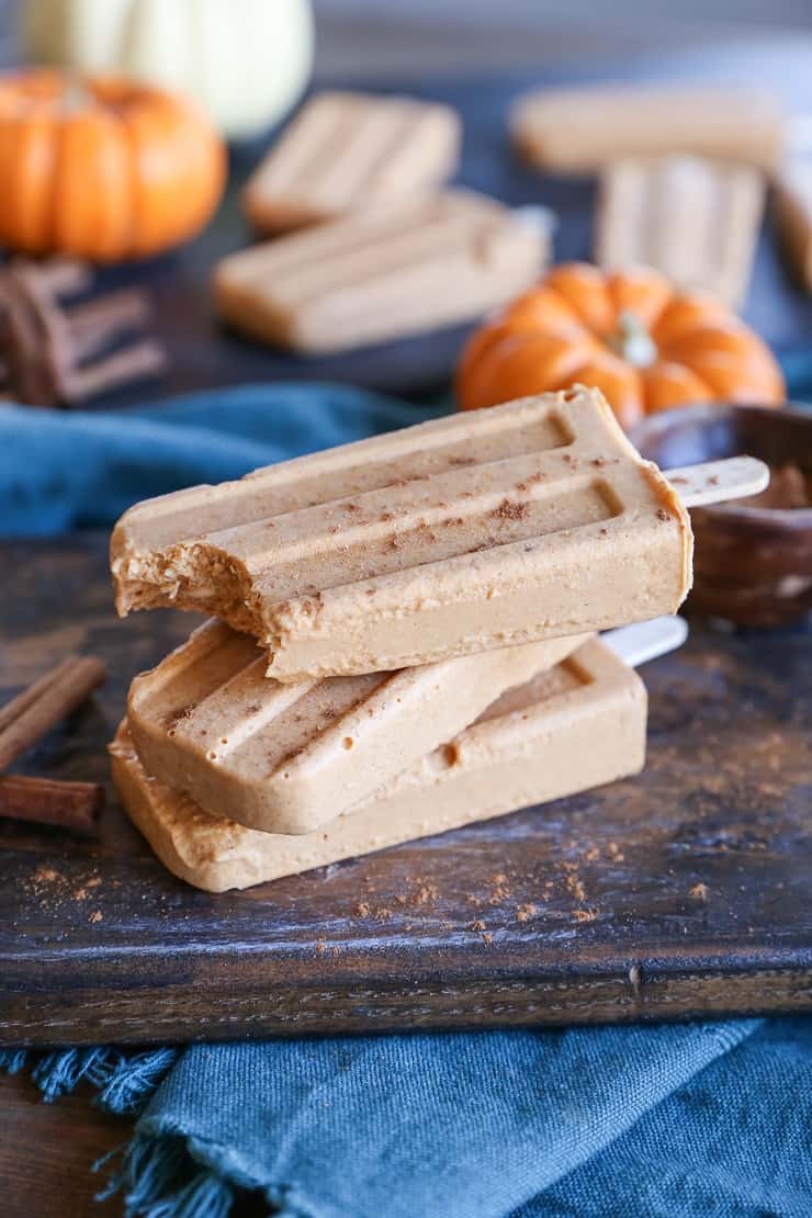 Pumpkin Spice Popsicles - dairy-free, refined sugar-free, vegan and paleo