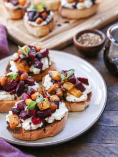 Roasted Beet Herbed Vegan Ricotta Crostini - this delicious and nutritious appetizer is plant-based and dairy-free!