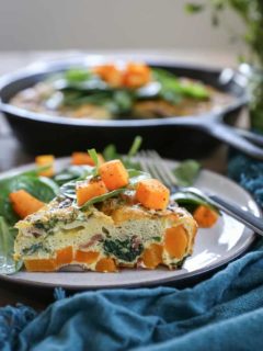 Butternut Squash Mushroom Bacon Frittata with spinach and oregano - a healthy paleo and whole30 breakfast recipe