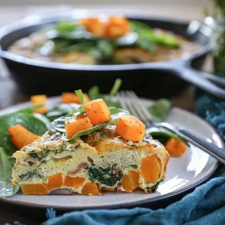 Butternut Squash Mushroom Bacon Frittata with spinach and oregano - a healthy paleo and whole30 breakfast recipe