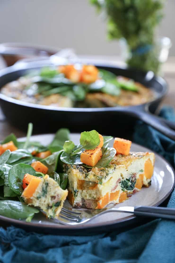 Butternut Squash Mushroom Bacon Frittata with spinach and oregano - a healthy paleo and whole30 breakfast recipe