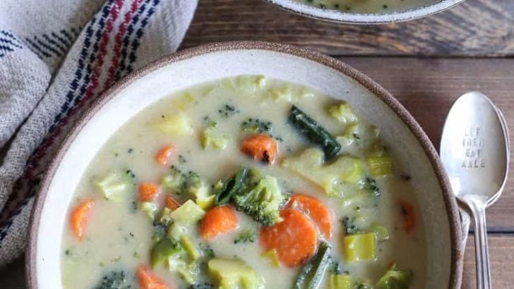 Vegan Broccoli Cheddar Soup - dairy-free, gluten-free, healthy, paleo, and delicious