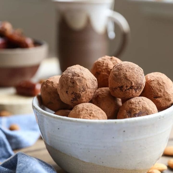 Chocolate Fat Balls made with nuts, seeds, dates, and cacao powder. These easy-to-prepare treats are perfect for snacking.