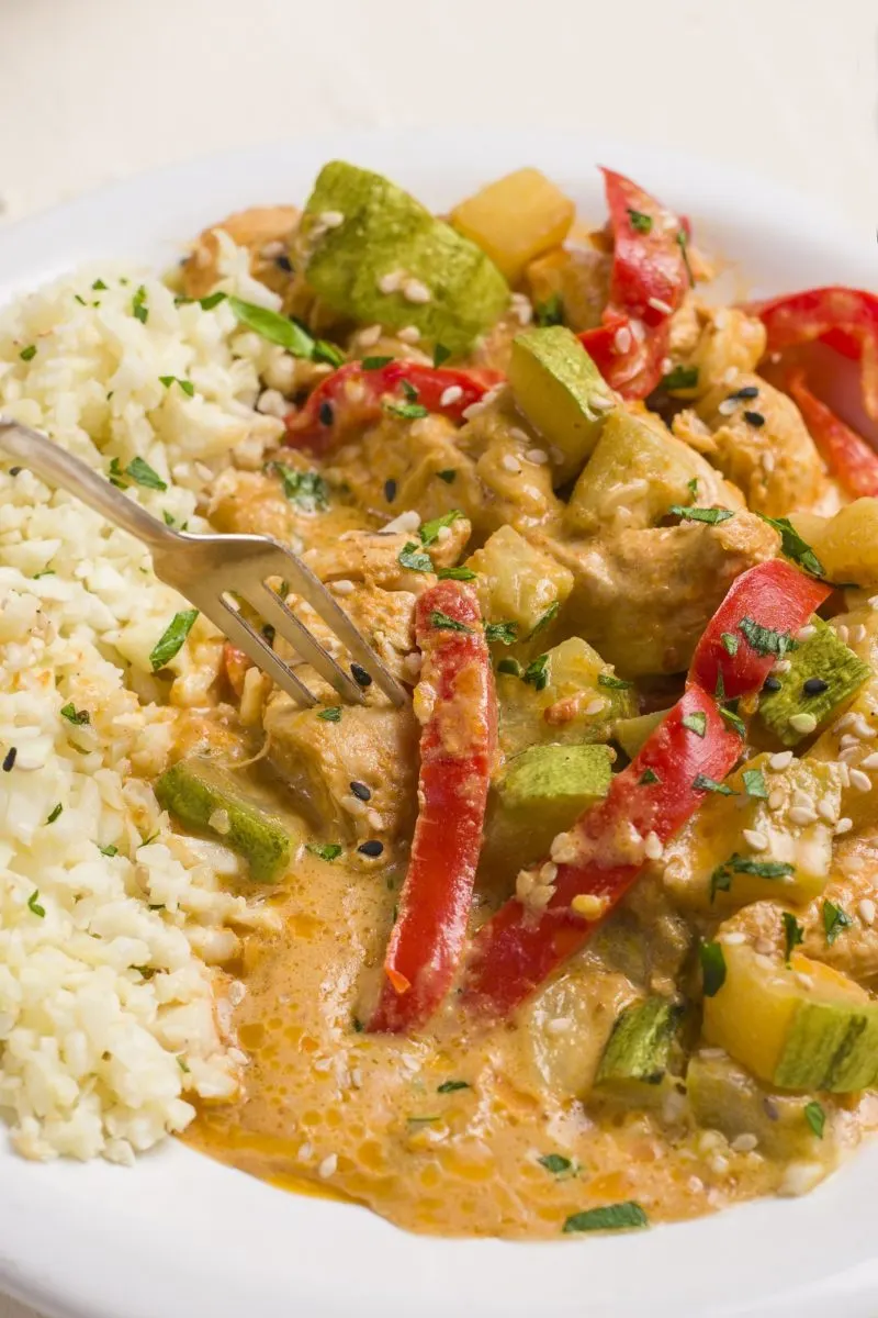 Close up image of Thai red curry with chicken