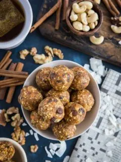 Carrot Cake Fat Balls - these naturally sweetened, grain-free, paleo snacks are quick and easy to prepare