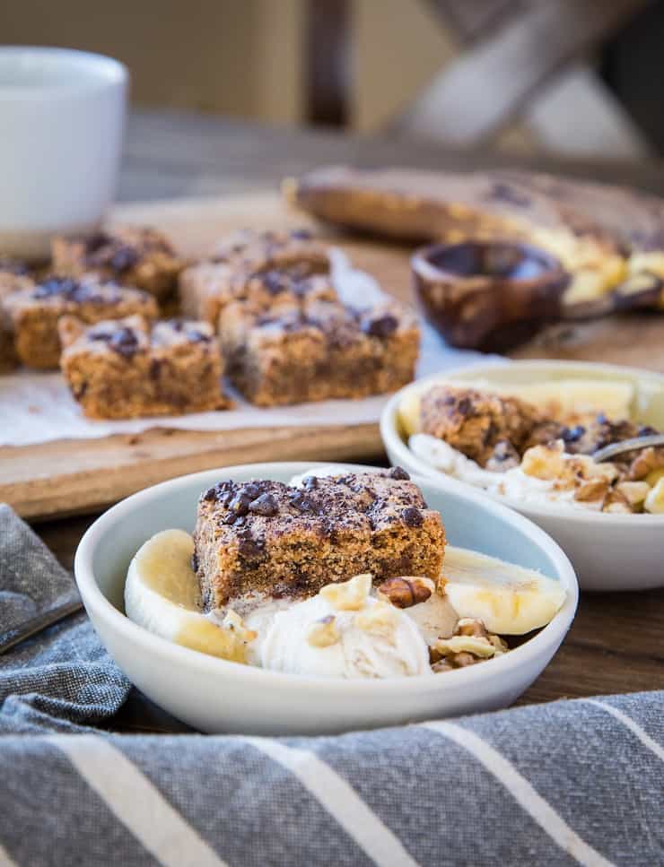 Chocolate Chip Paleo Blondies - grain-free, dairy-free, refined sugar-free blondies made with almond flour and coconut sugar. These delicious bars are vegan and healthier!