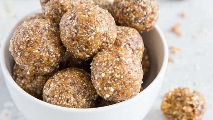 Fig and Date balls made with raw cashews, chia seeds, and hemp seeds. A healthy vegan and paleo snack