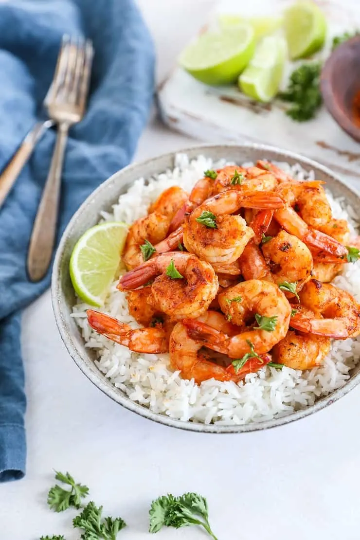 Easy Cajun Shrimp - a quick and easy shrimp recipe that only requires a few ingredients and hardly any time to prepare for a delicious weeknight dinner.