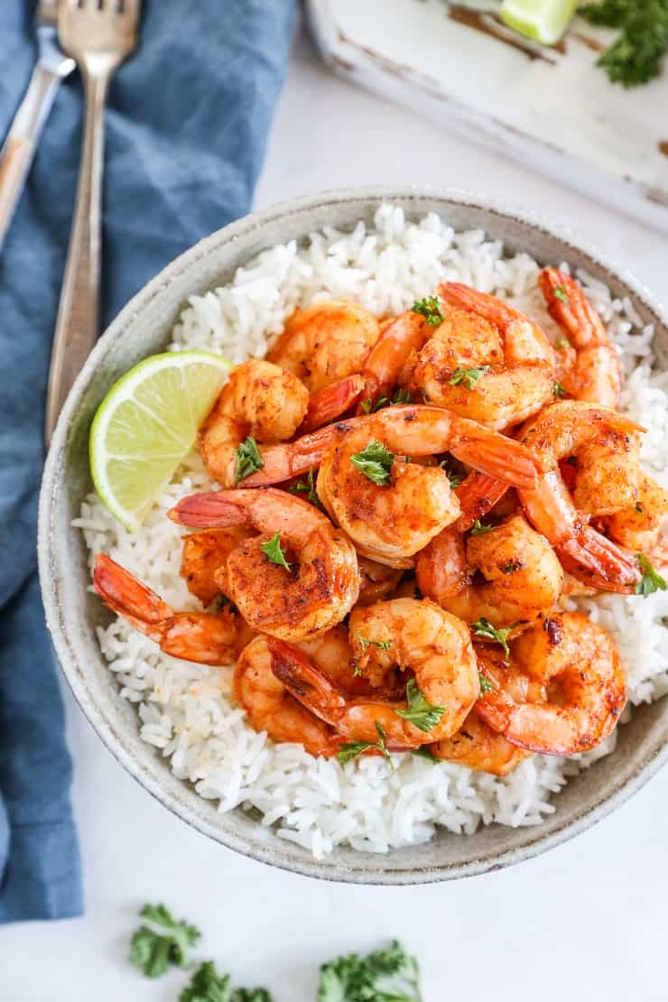 Easy Cajun Shrimp - a quick and easy shrimp recipe that only requires a few ingredients and hardly any time to prepare for an easy dinner.