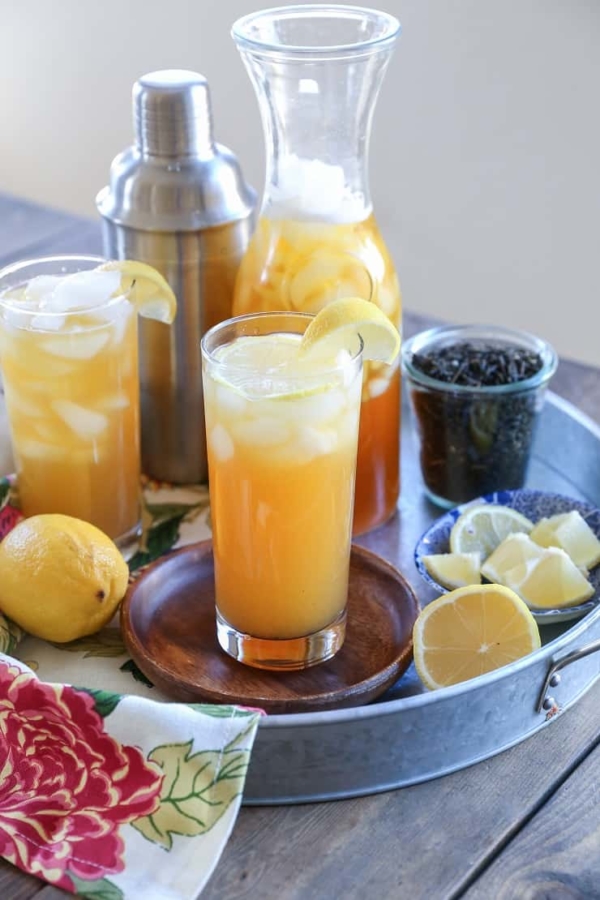 Vanilla Bean Jasmine Arnold Palmer - a classic Arnold Palmer made with vanilla infused jasmine tea - unique and refreshing summer mocktail (or cocktail!) TheRoastedRoot.com