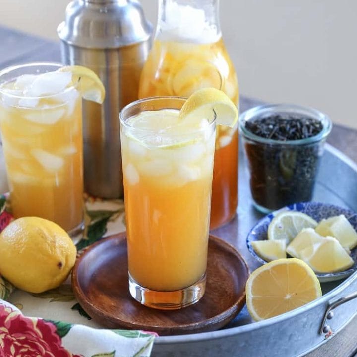 Vanilla Bean Jasmine Arnold Palmer - a classic Arnold Palmer made with vanilla infused jasmine tea - unique and refreshing summer mocktail (or cocktail!) TheRoastedRoot.com