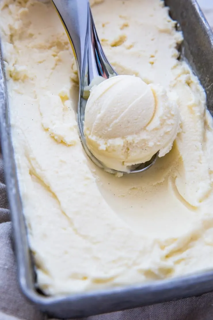 Vanilla Keto Ice Cream - a recipe for low-carb ice cream with all sorts of milk and sweetener options - an amazing copycat Halo Top recipe | TheRoastedRoot.net