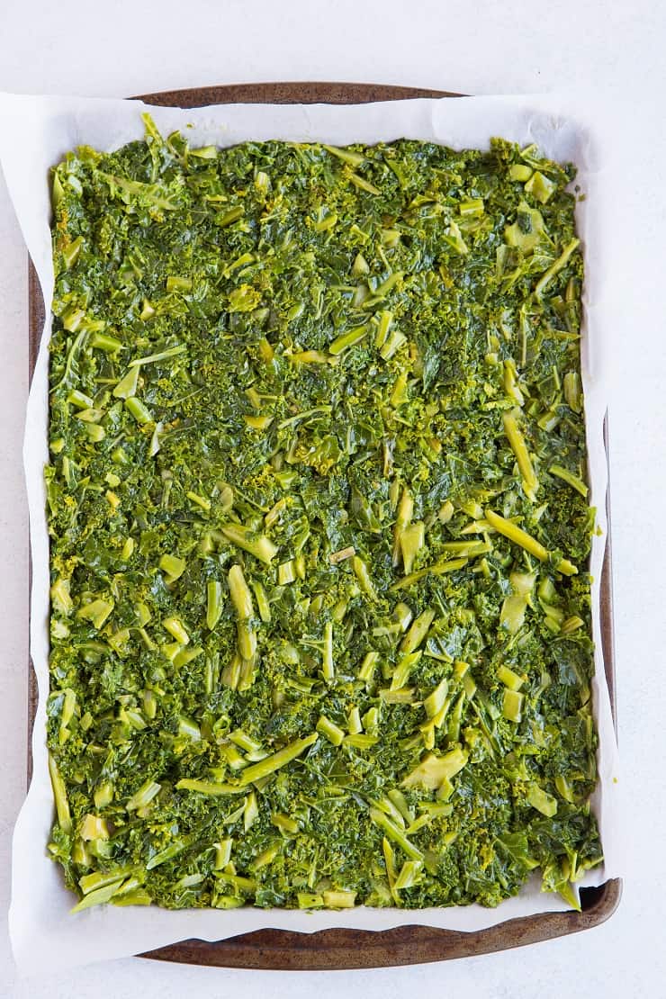 Kale Pizza Crust - a photo tutorial on how to make pizza crust using kale
