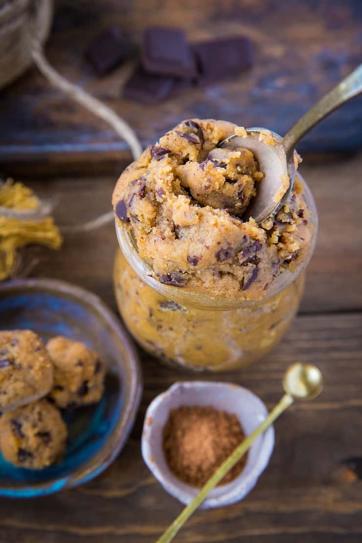 Paleo Pumpkin Chocolate Chip Edible Cookie Dough - vegan with a keto option - only 7 ingredients required for this healthy dessert! | TheRoastedRoot.com #lowcarb #dessertrecipe 