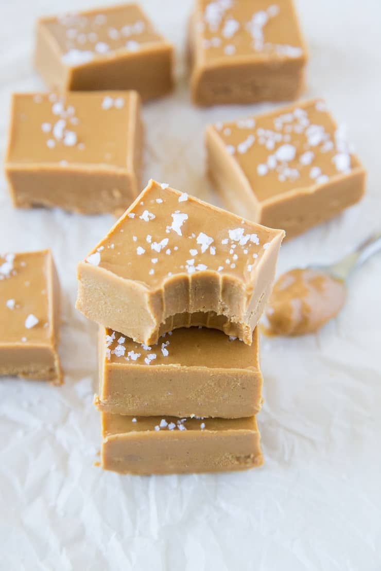 3-Ingredient Low-Carb Peanut Butter Fudge - a super simple fudge recipe with no added sugar for a healthier dessert | TheRoastedRoot.com