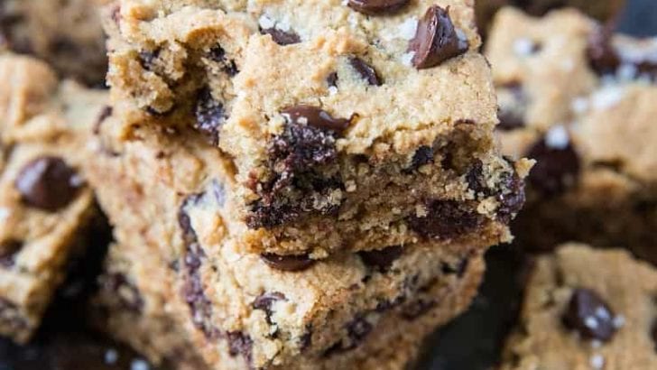 Paleo Chocolate Chip Cookie Bars - grain-free, refined sugar-free, healthy cookie bars made with almond flour and pure maple syrup | TheRoastedRoot.com #glutenfree #dessert